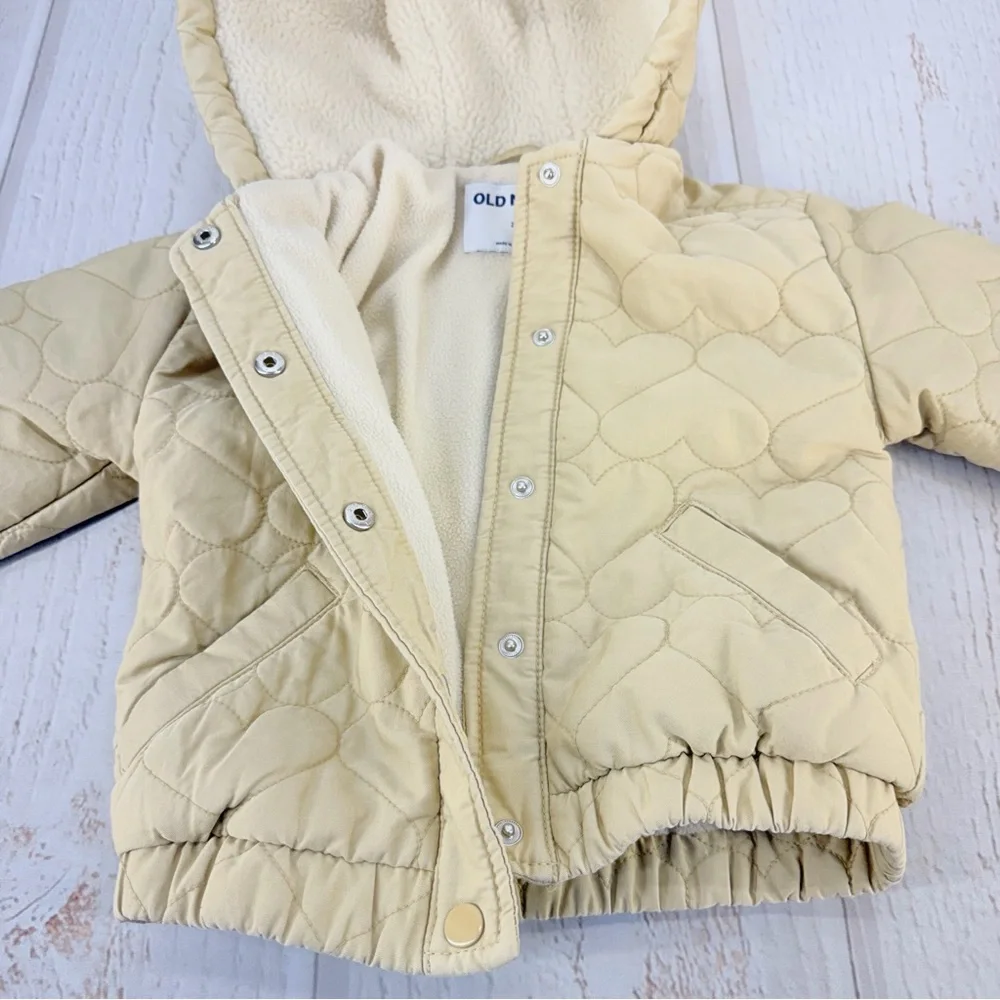 Old Navy‎ Toddler Quilted Hooded Jacket 3T Cream Fleece Lined
